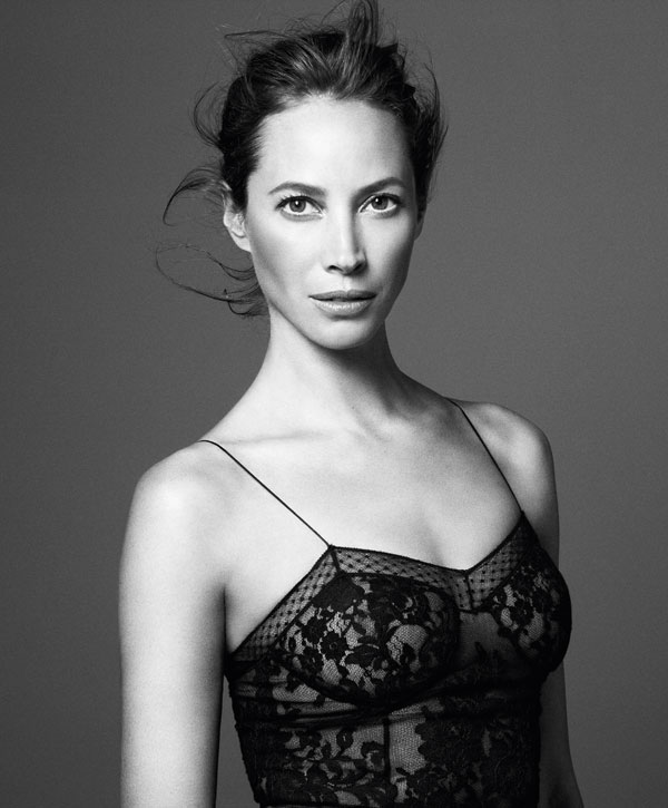 Christy_Turlington_Harpers_Bazaar_June_July_01.jpg