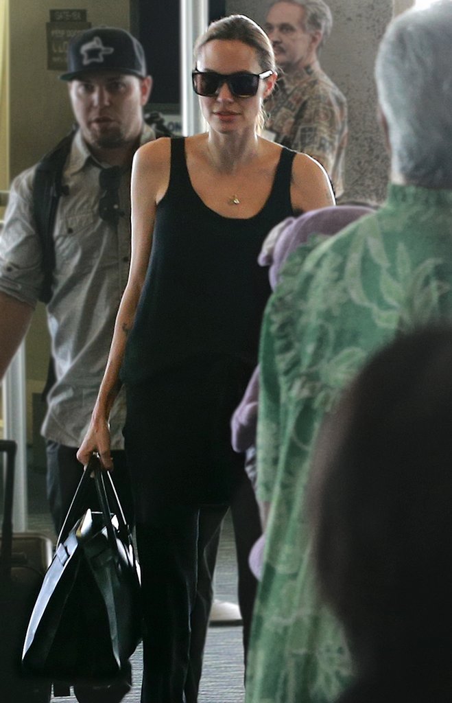 02afd49fad5642eb_Angelina_Jolie_xxxlarge.jpg