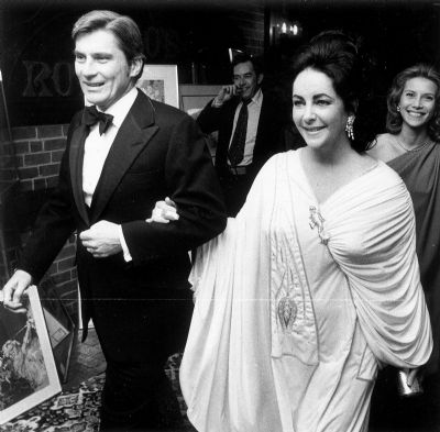 Elizabeth-Taylor-Wedding-7.jpg
