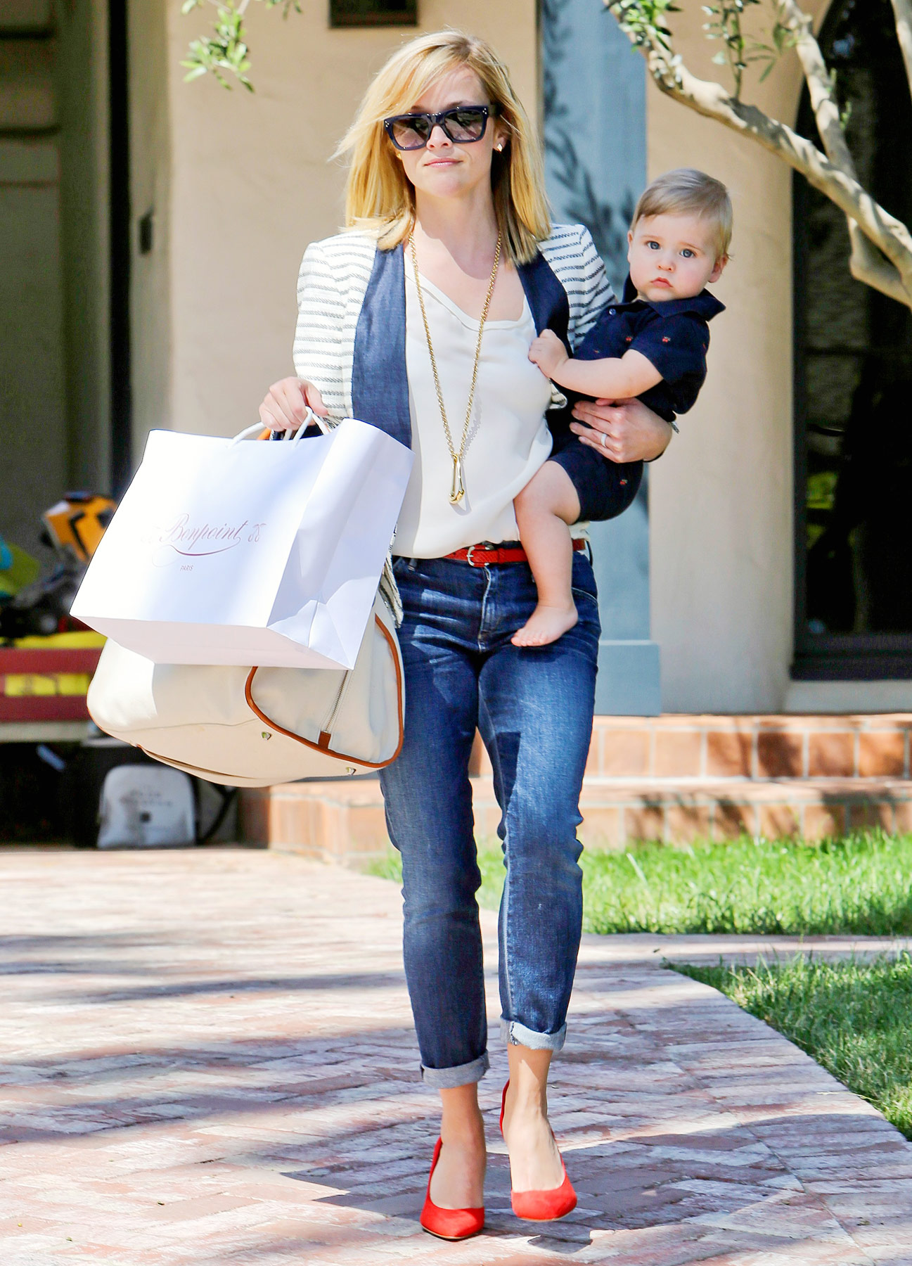 1371820313_reese-witherspoon-tennessee-zoom.jpg