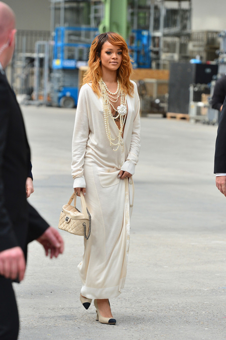 Chanel_Front_Row_Paris_Fashion_Week_Haute_1HwjRc8AztGx.jpg