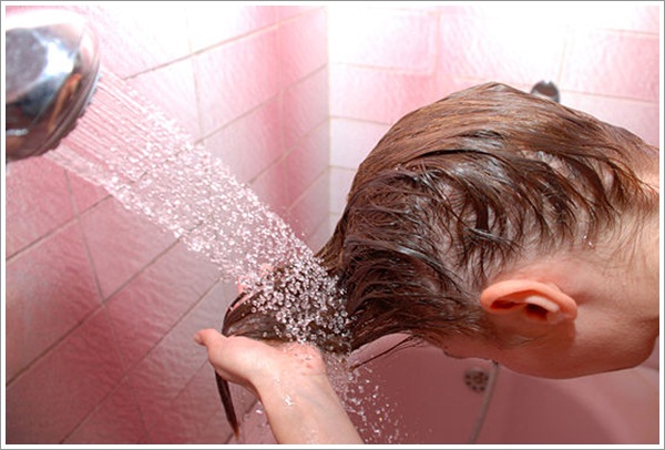 6-Wash-hair-with-cold-water.jpg