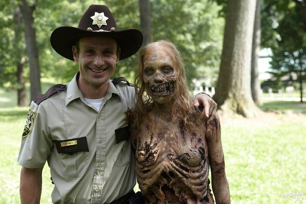 Walking-Dead-Intro.jpg