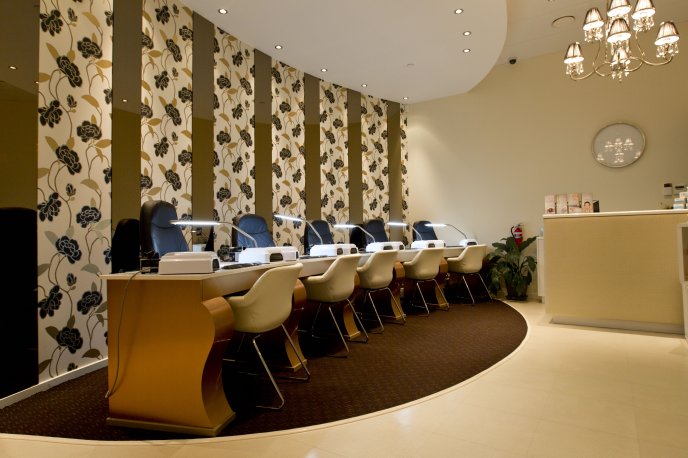 2392_Beauty-nail-salon.jpg