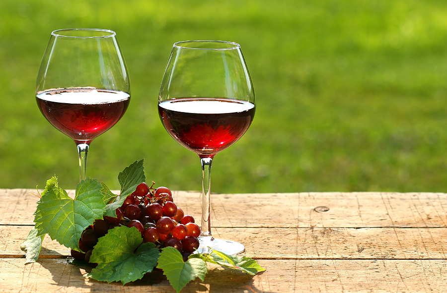 bigstock_Red_wine_on_a_summer_day_14089736.jpg