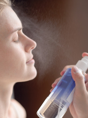 woman-misting-face.jpg