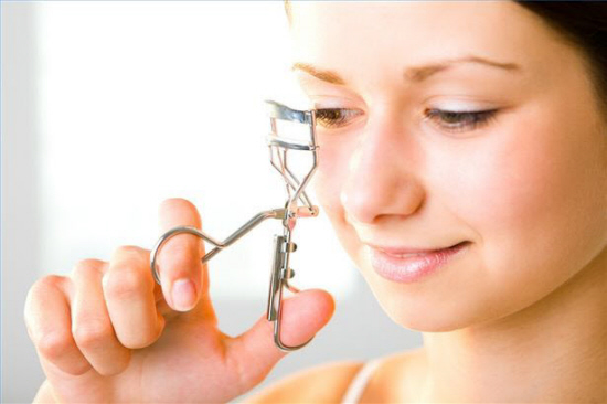 article-new-thumbnail-ehow-images-a02-3f-08-warm-up-eyelash-curler-800x800.jpg