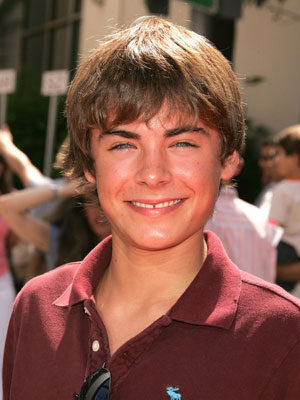 ZacEfron_Jeffr_-xl-40239088-mdn.jpg