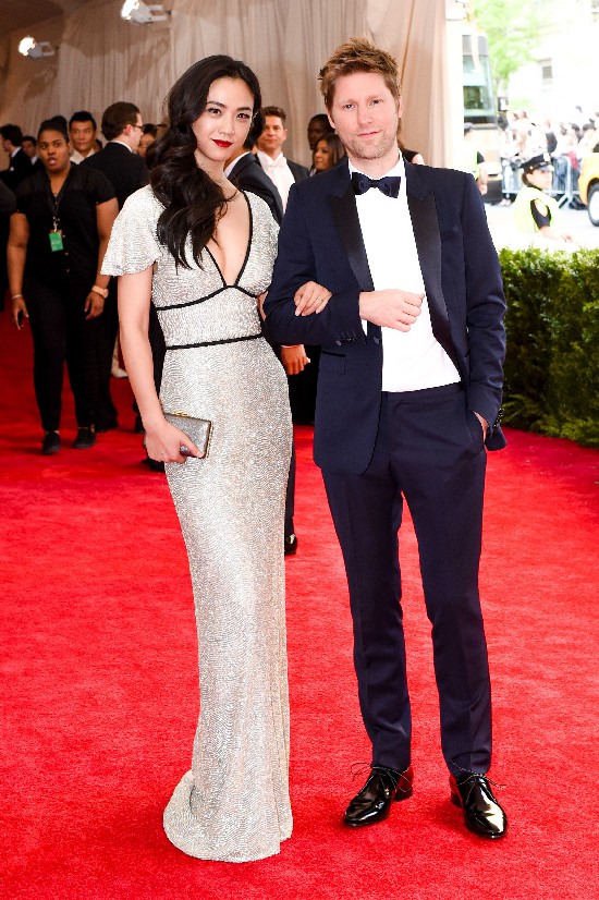 ▲ Tang Wei 와 버버리 총괄책임자이자 CEO인 Christopher Bailey