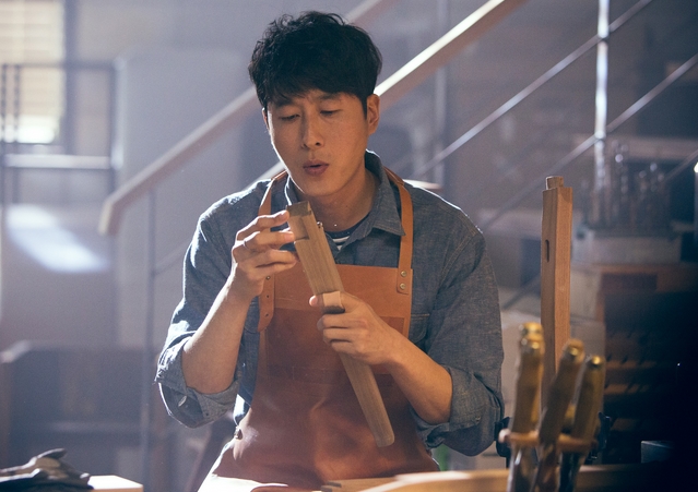 31.김주혁.jpg