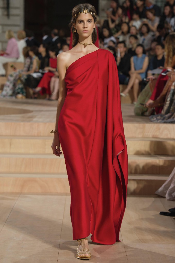 ▲사진:발렌티노 2015-16 FW 오트 쿠틔르 컬렉션
