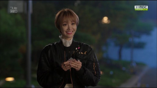[스타패션] ‘그녀는 예뻤다’ 고준희, 주얼리 포인트로 완성한 락시크 스타일링 (3).jpg