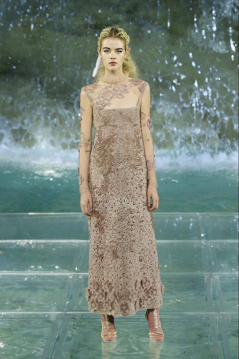FENDI_HAUTE FOURRURE_AW_16_17 (5).jpg