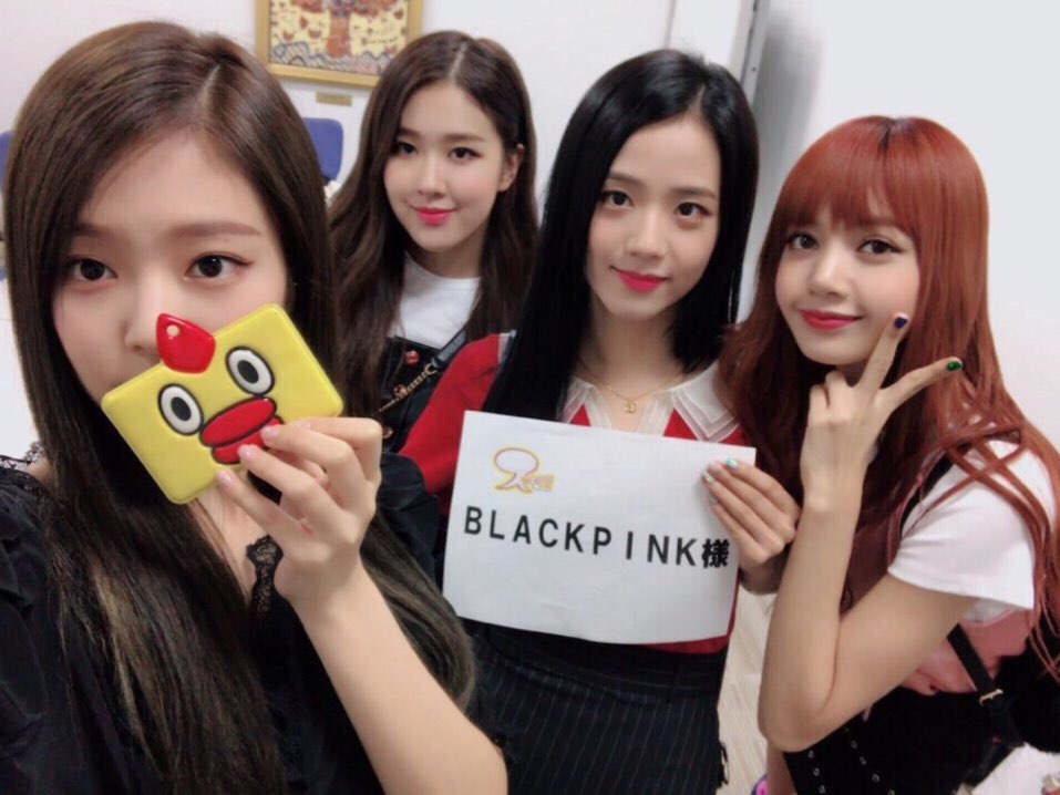 블랙핑크_단체1.jpg