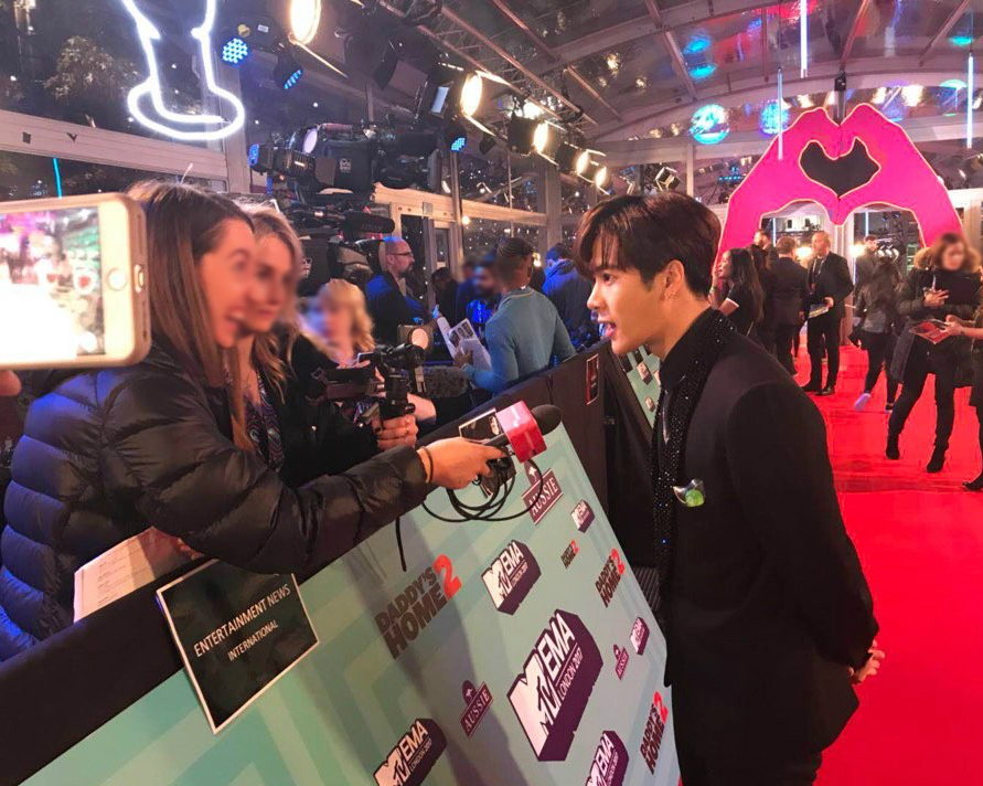 잭슨_MTV EMA (2).jpg