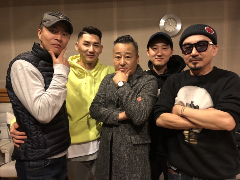 (0115) 김정민-박상민-권선국 녹음실 인증샷2.jpg