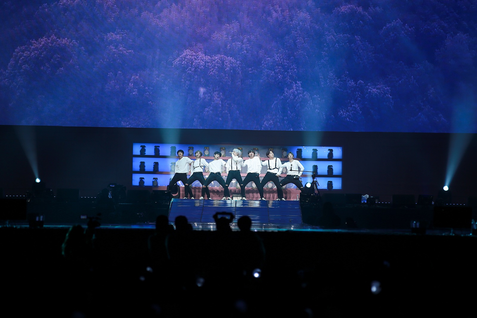 방탄소년단_4th팬미팅 (1).jpg