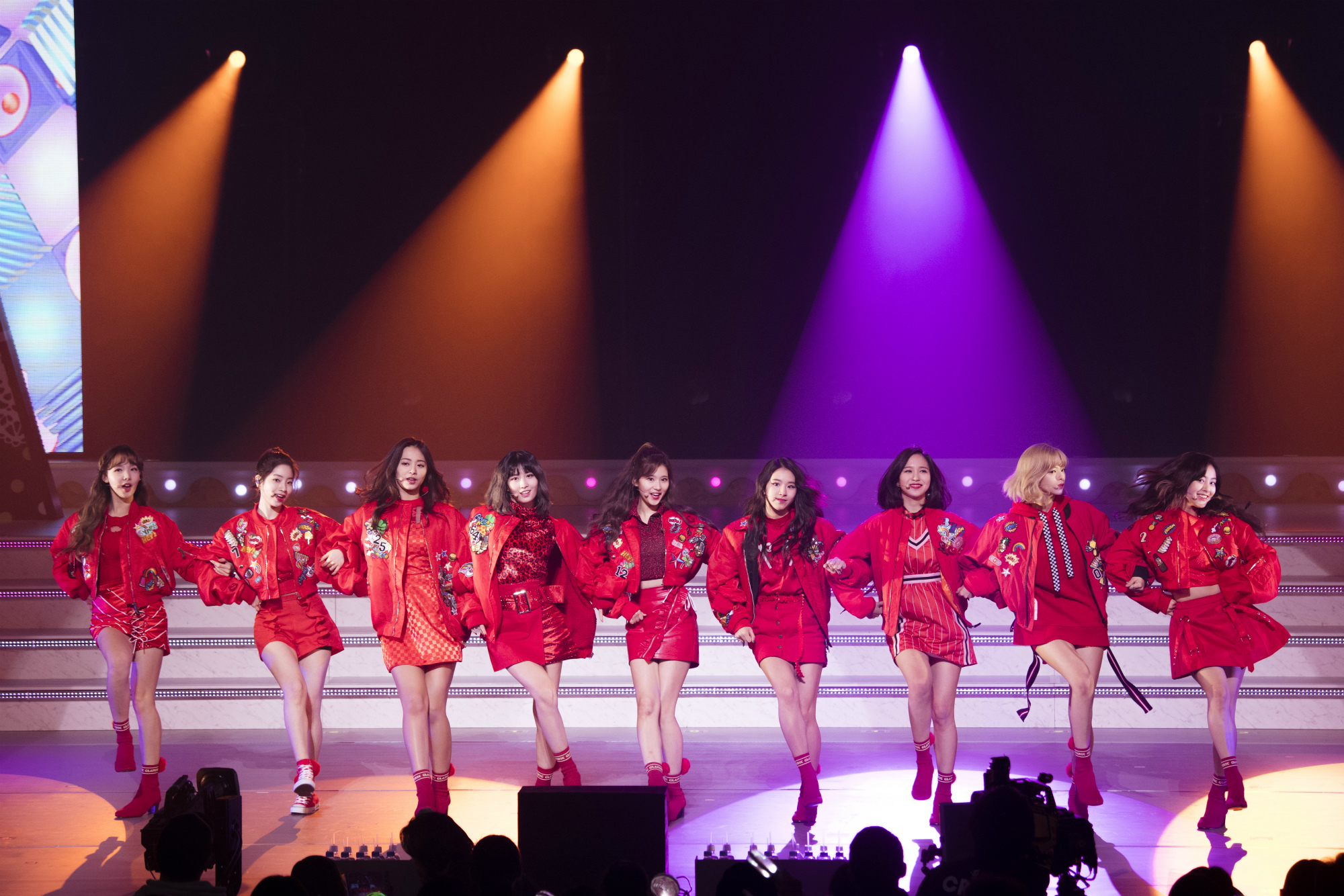 트와이스_일본_쇼케이스_투어 (1).jpg