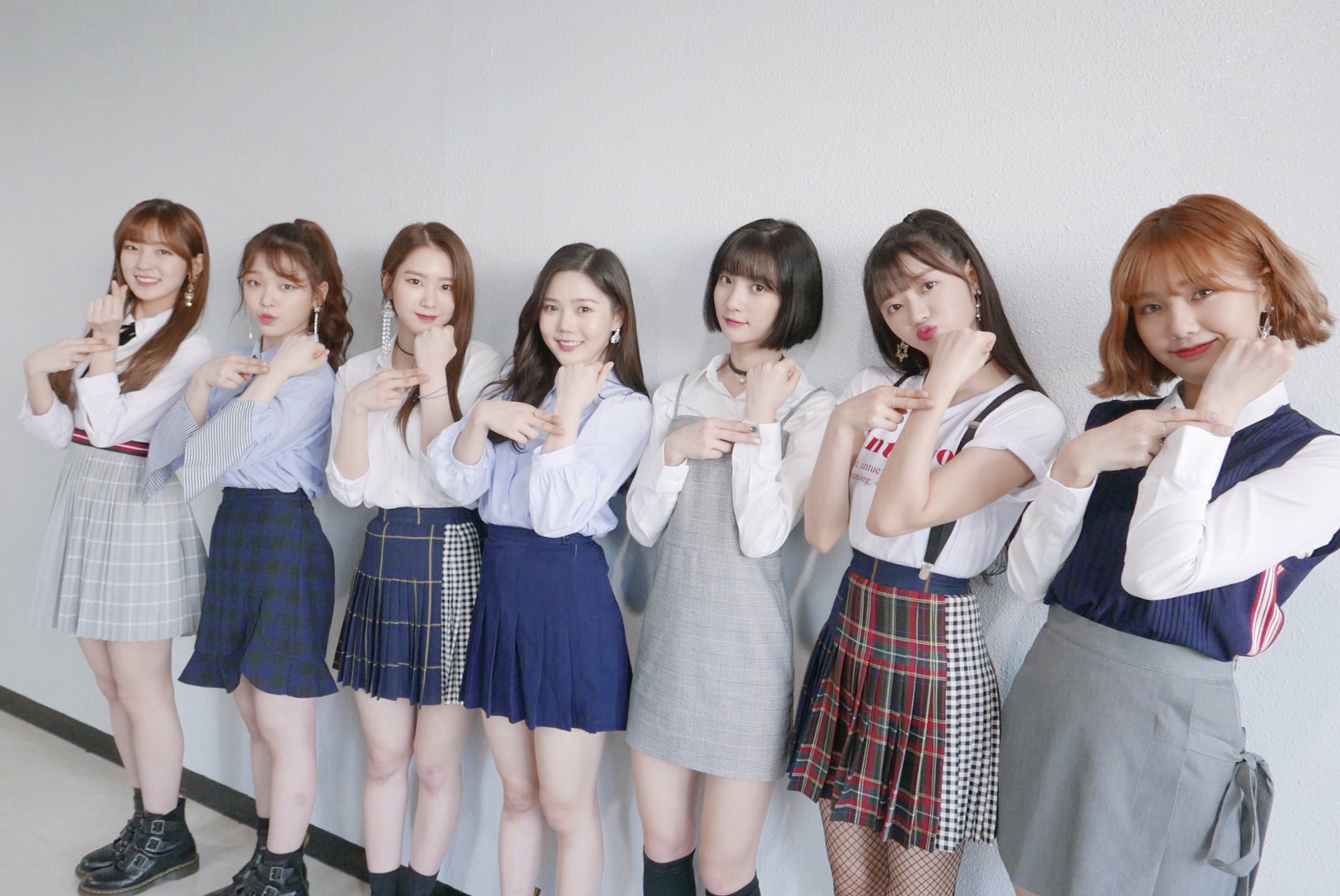 오마이걸_음악방송 막방.jpg