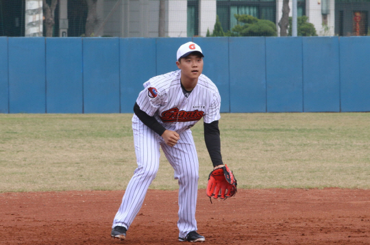 한동희.jpg