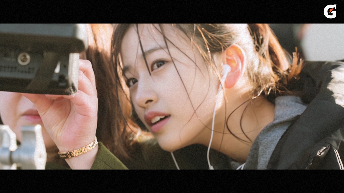 안유진_스틸컷.jpg