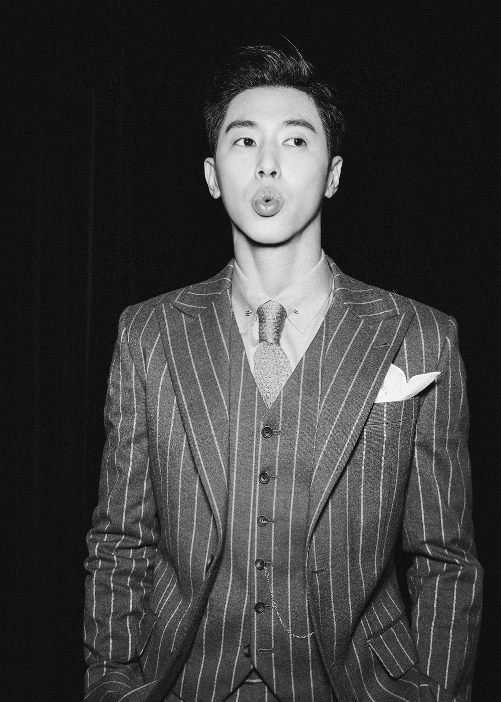 동방신기 정규 8집 유노윤호 티저 이미지2.jpg