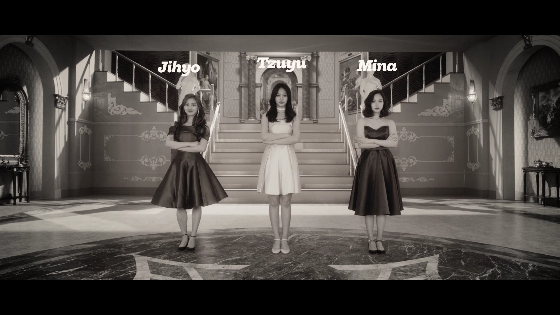 트와이스 지효-미나-쯔위_왓이즈러브_캡처 (2).jpg