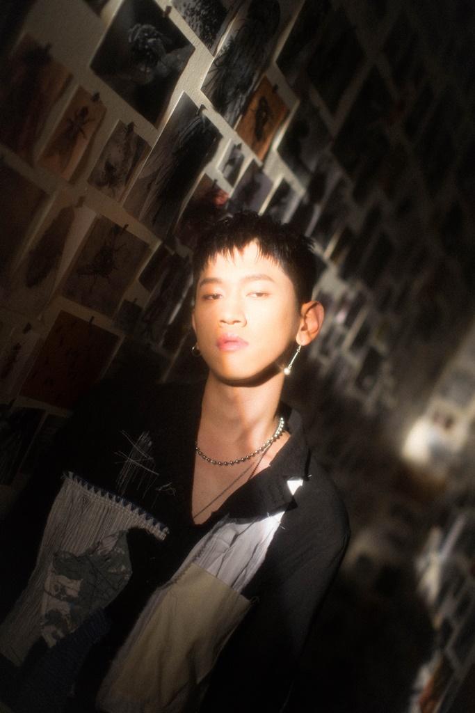(0504) 크러쉬 프로필 이미지.jpg