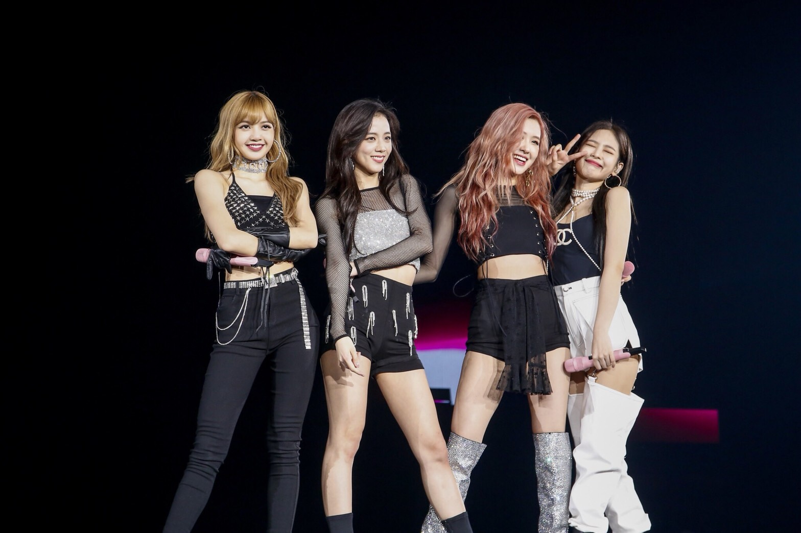 블랙핑크 투어1.jpg