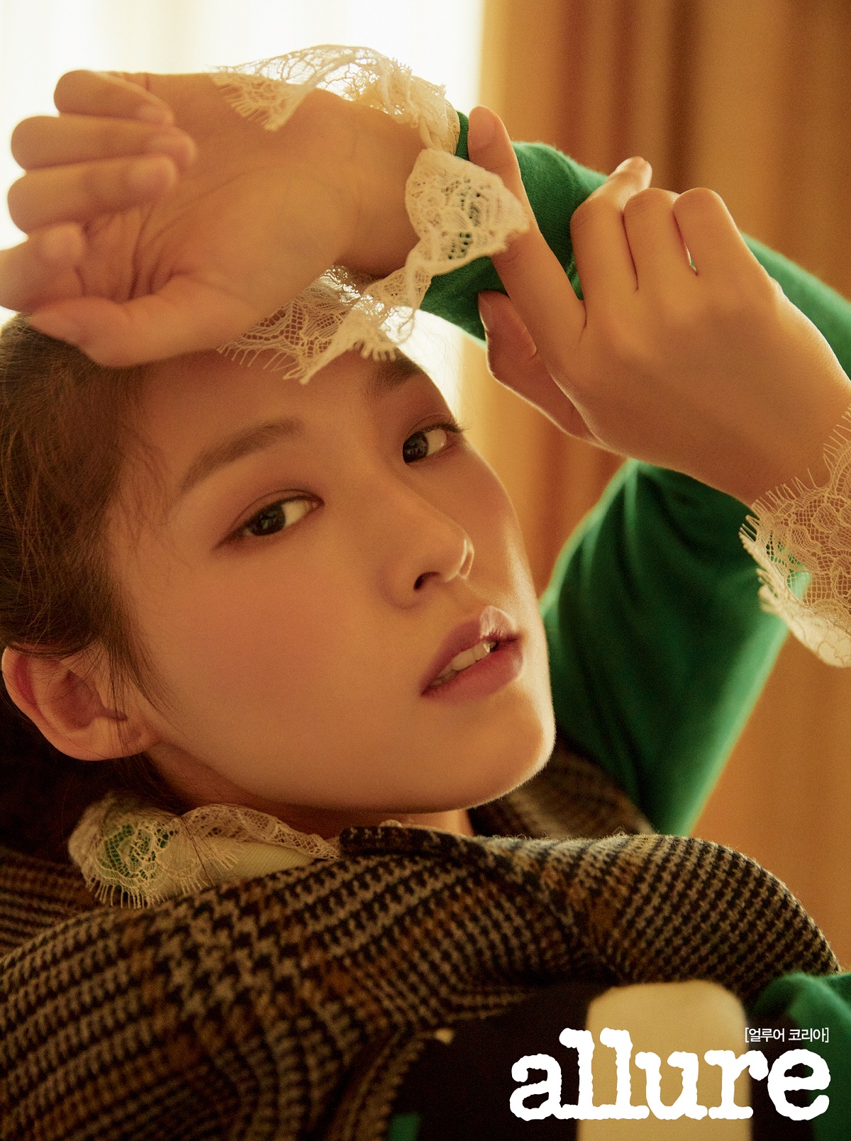 설현 얼루어 (1).jpg