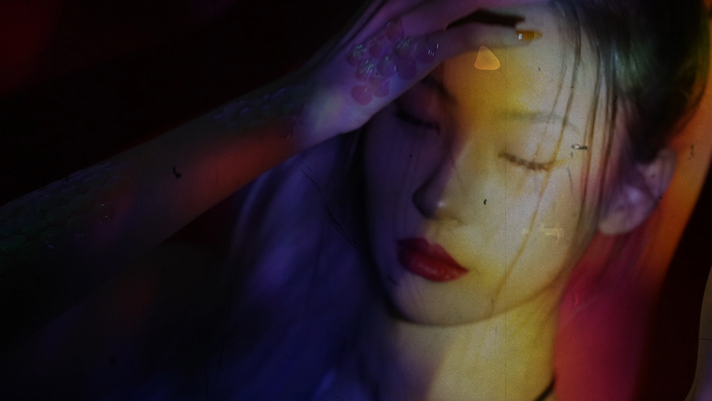 sunmi_WARNING_Siren_spotmovie_01.jpg