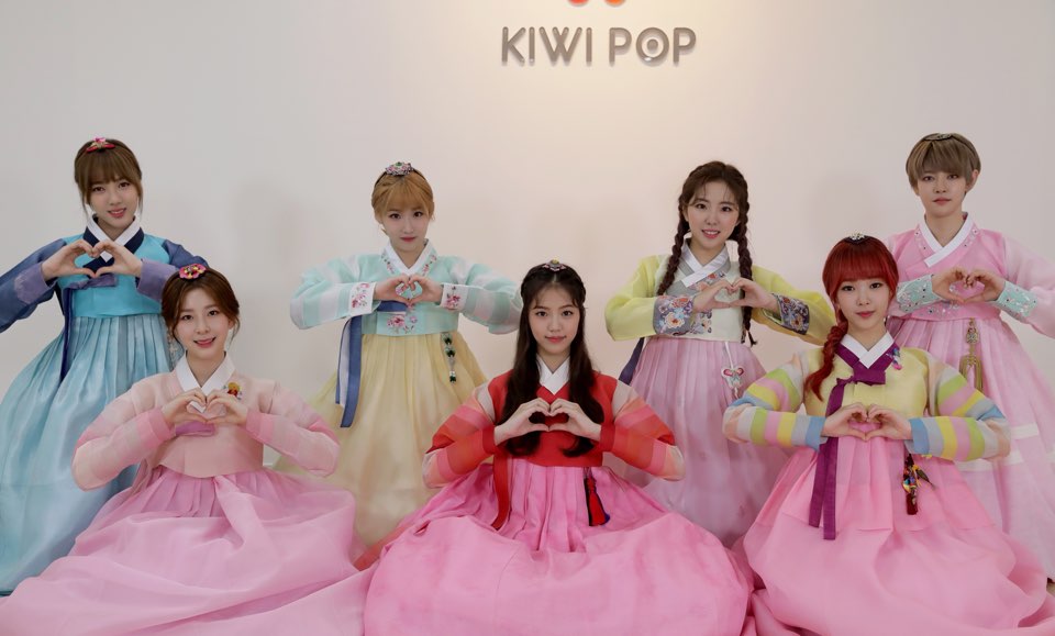 (0920) 공원소녀 한복 이미지2.jpg
