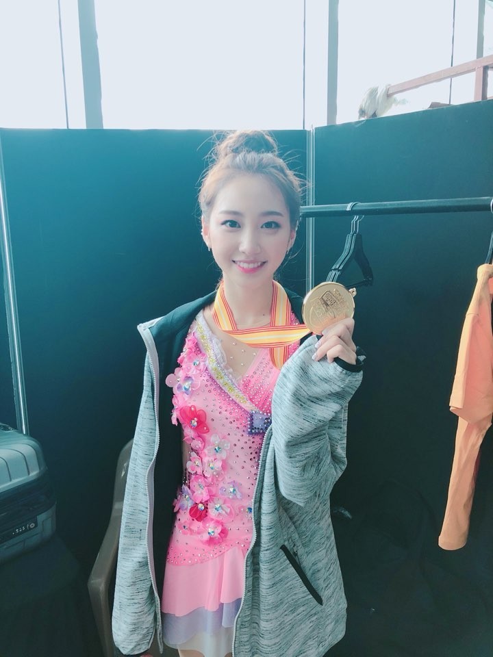 (0926) 엘리스 유경 _아육대_ 리듬체조 우승 인증샷2.jpg