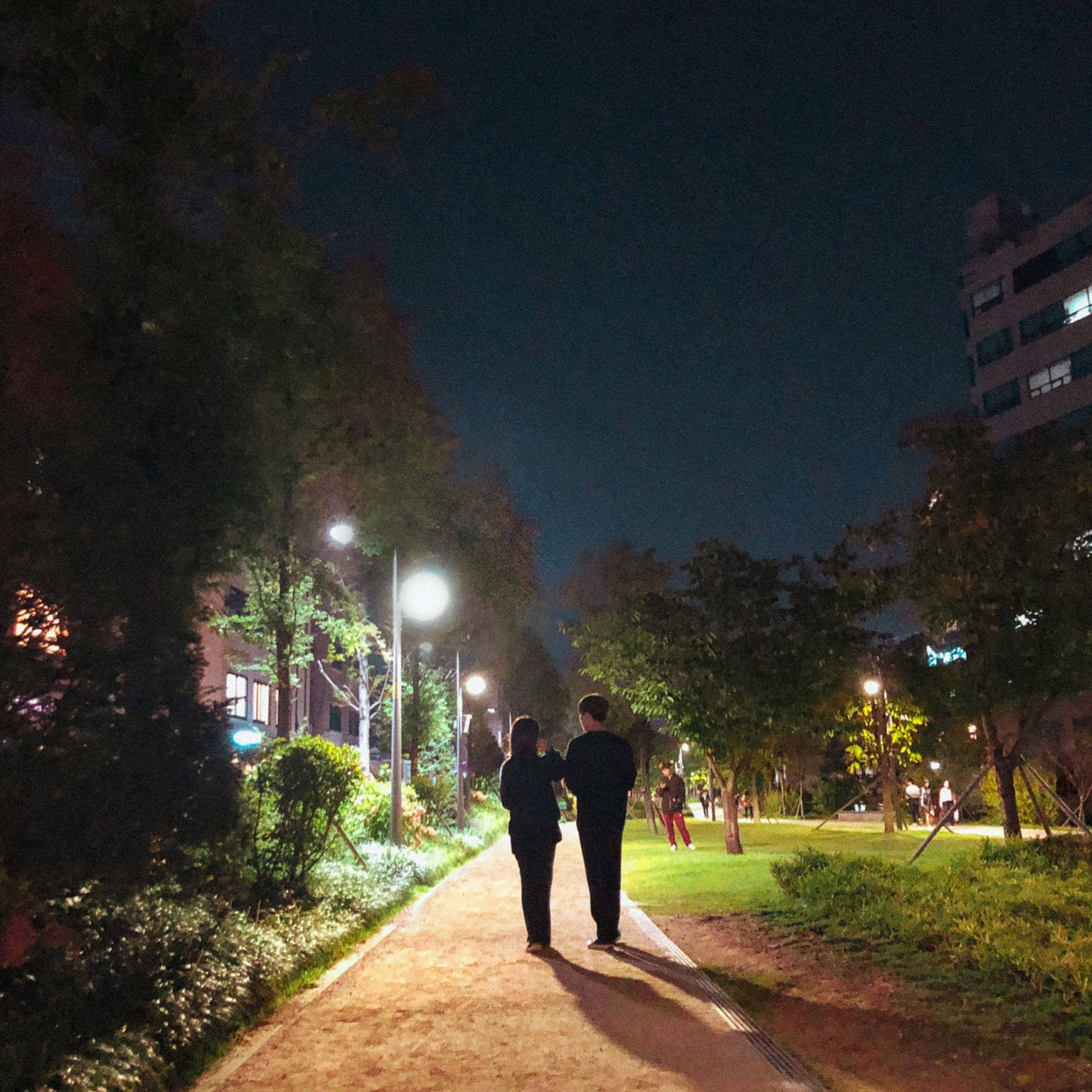 발매당일_윤딴딴_혹시 모르니까_앨범커버.jpg