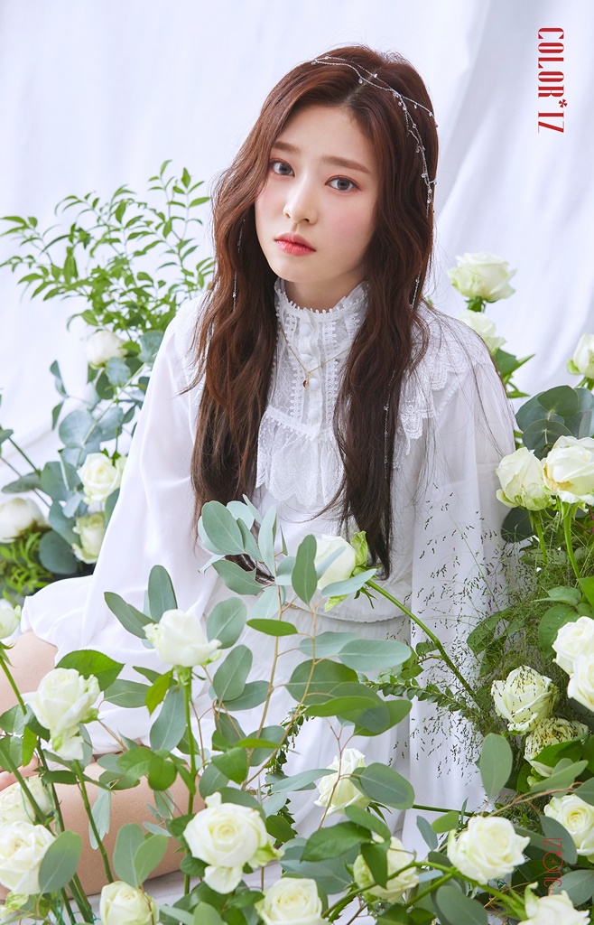 (1018) 아이즈원 _컬러라이즈_ 3차 오피셜 포토 #김민주.jpg