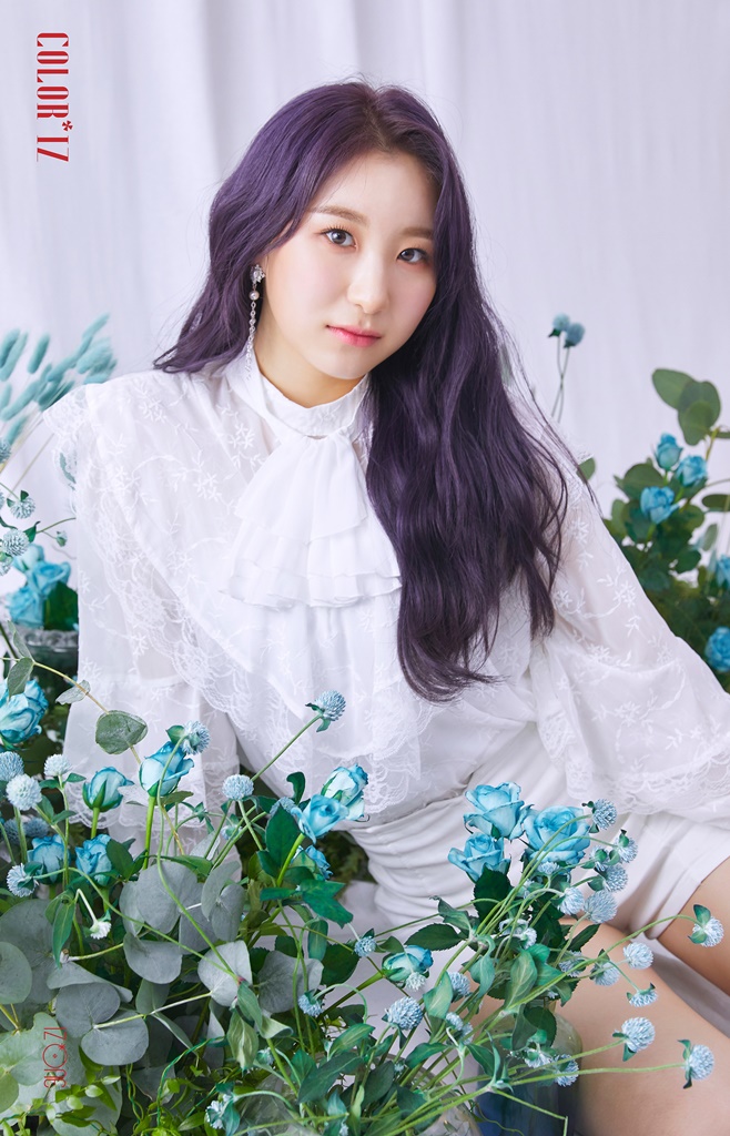 (1018) 아이즈원 _컬러라이즈_ 3차 오피셜 포토 #이채연.jpg