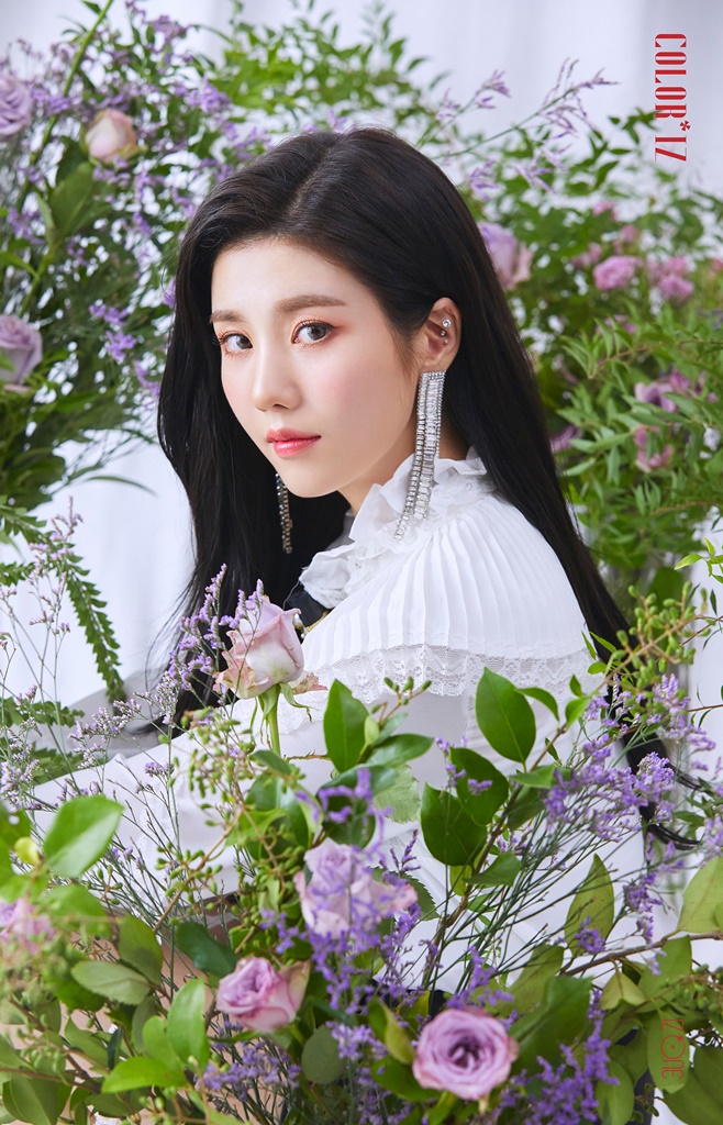 (1019) 아이즈원 _컬러라이즈_ 3차 오피셜 포토 #권은비.jpg