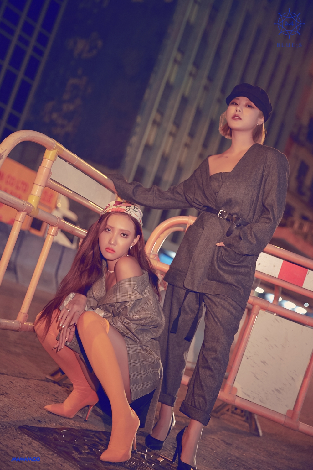 마마무_휘인&화사.jpg