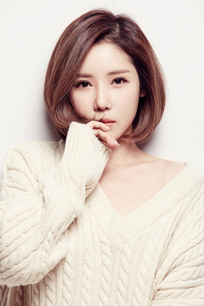 JEONG HANA.jpg