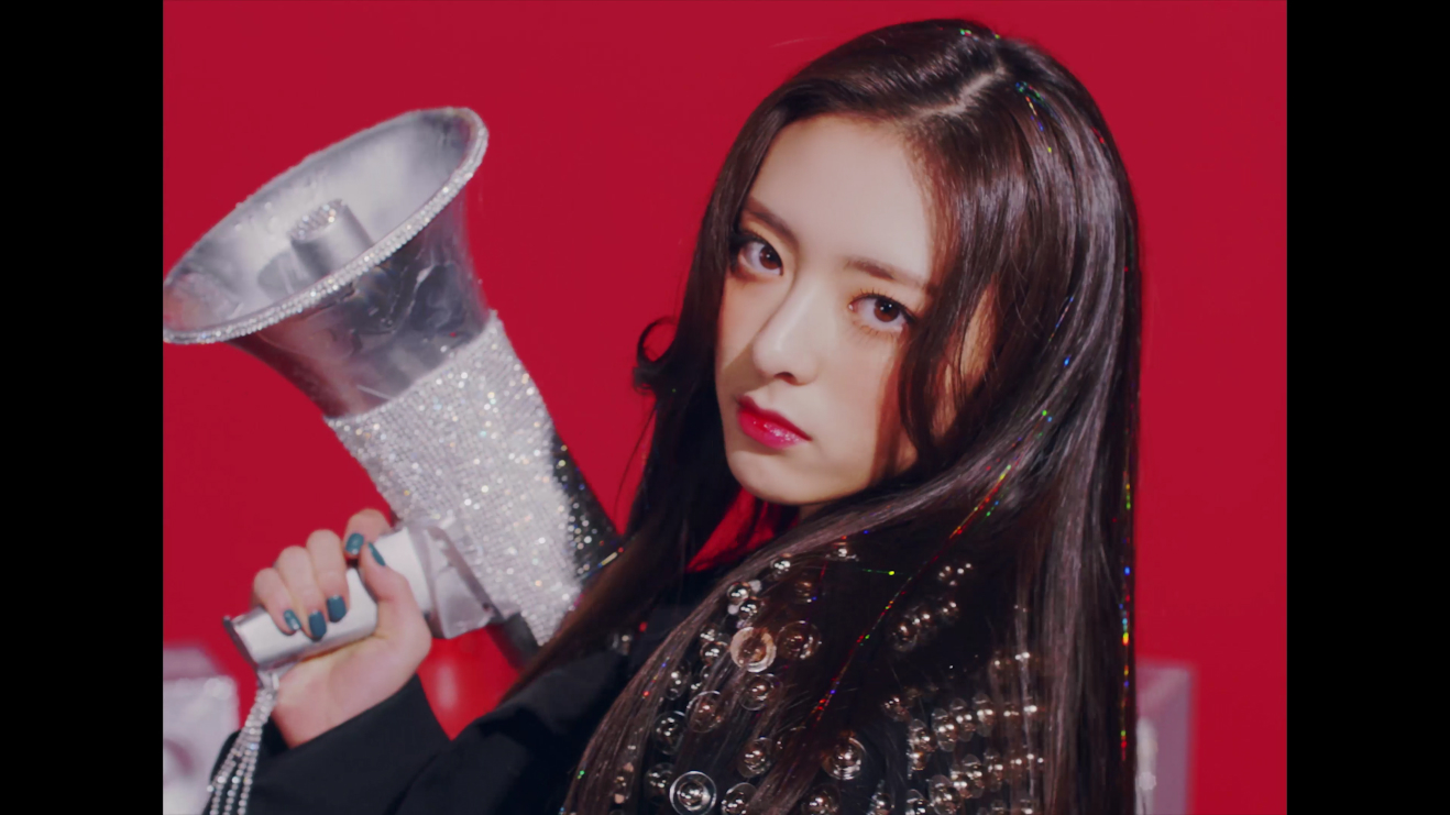 ITZY_유나.jpg