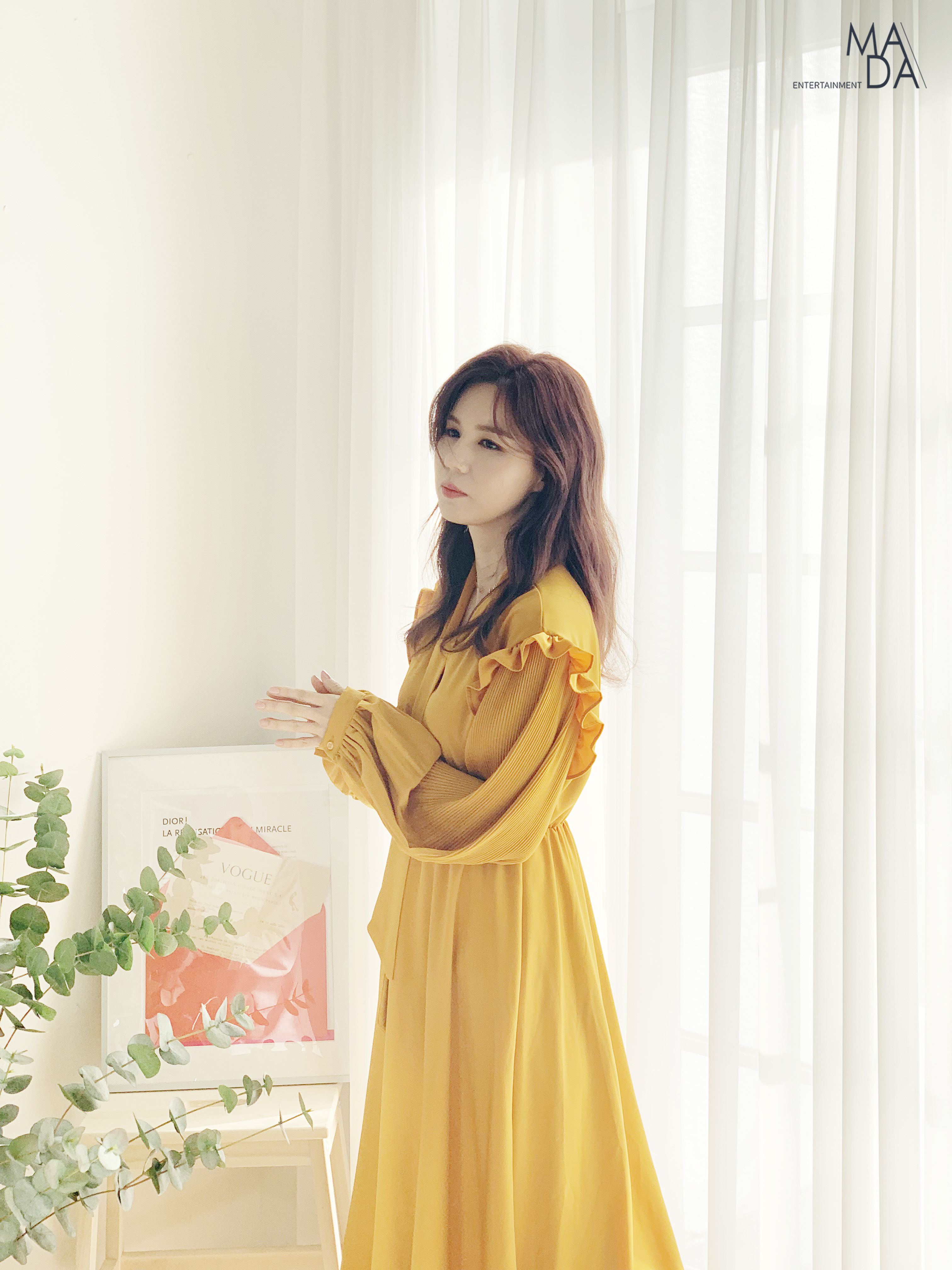 190125_박시은, 청순미 돋보이는 화보 촬영 현장 비하인드 컷 공개… ‘독보적인 분위기’5.jpg