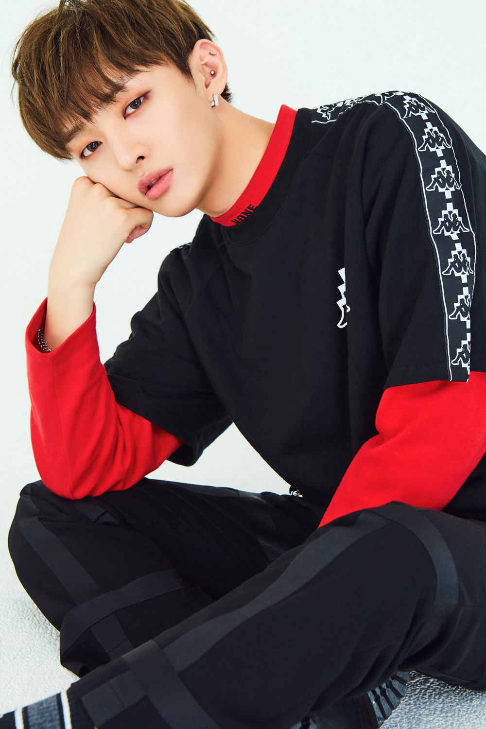 윤지성_프로필이미지.jpg