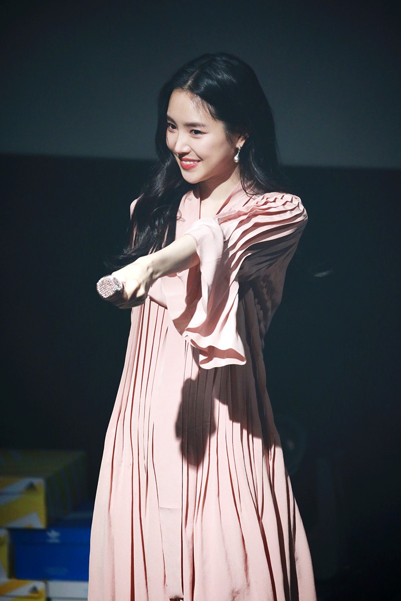 손나은4.jpg