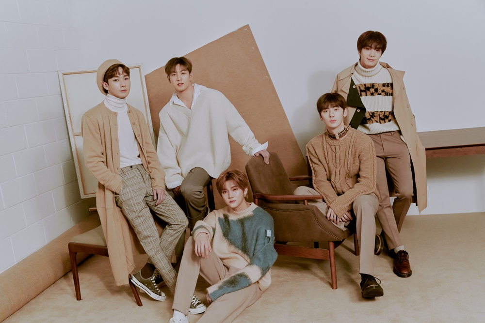 190215_뉴이스트_단체.jpg