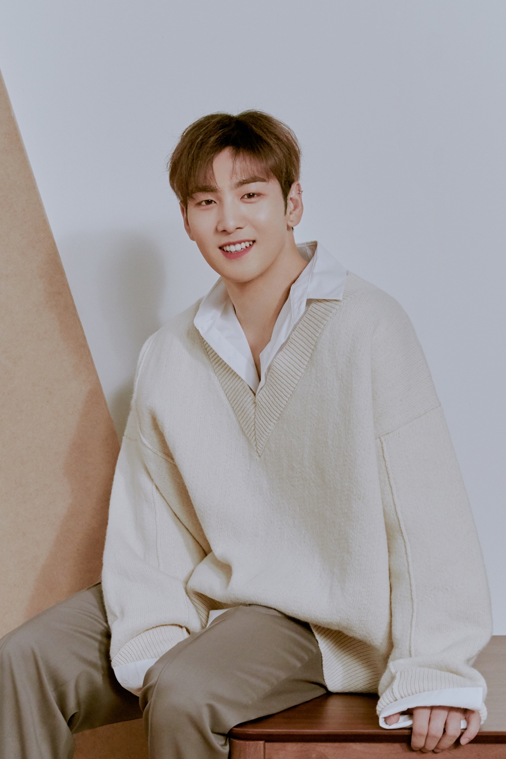 190215_뉴이스트_백호.jpg