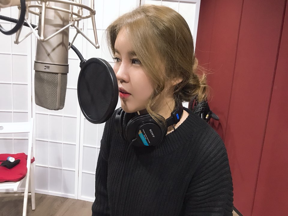 다언_녹음실 인증샷02.jpg