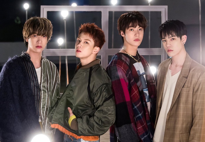 NFLYING1.jpg