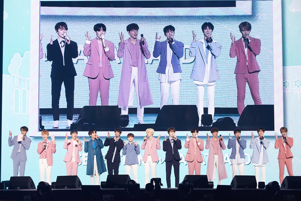 190310_세븐틴_1.jpg
