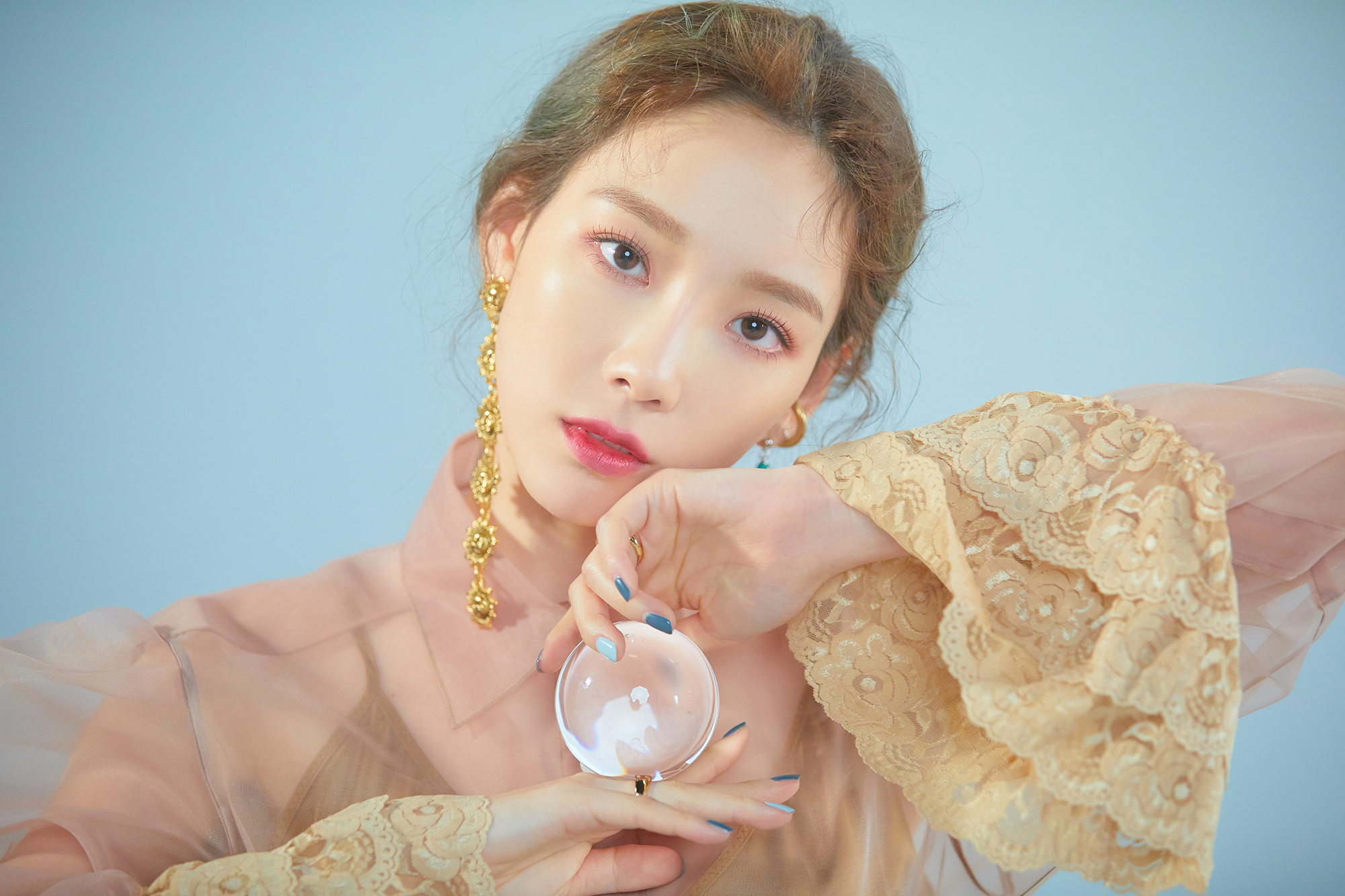 태연 싱글 티저 이미지 1.jpg