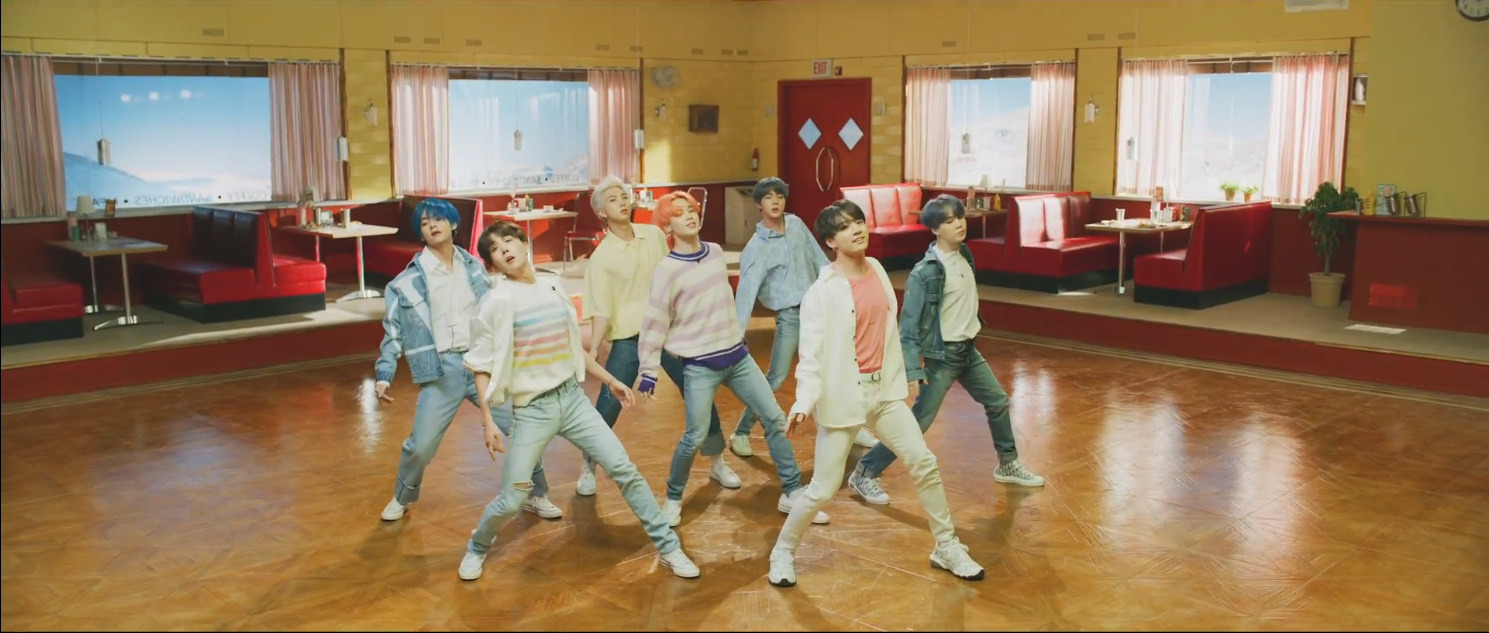 방탄소년단_작은 것들을 위한 시(Boy With Luv)_두 번째 티저(2).jpg